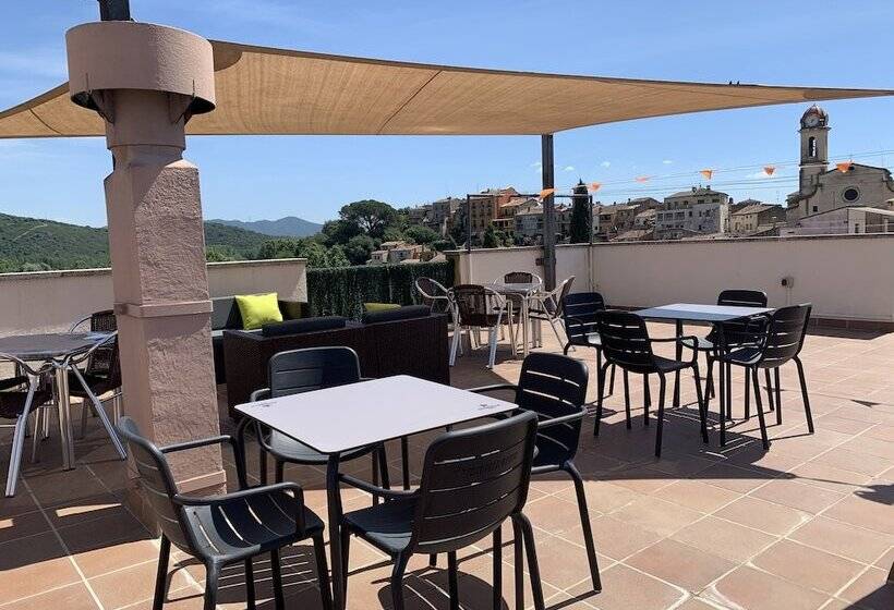 پانسیون Hostal Tarres