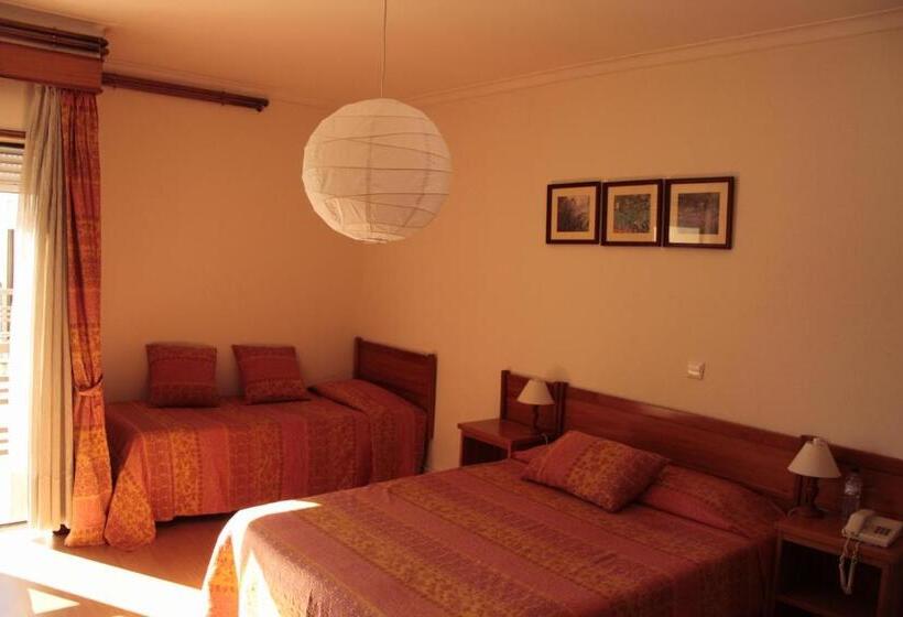 بنسيون Residencial Dom Manuel