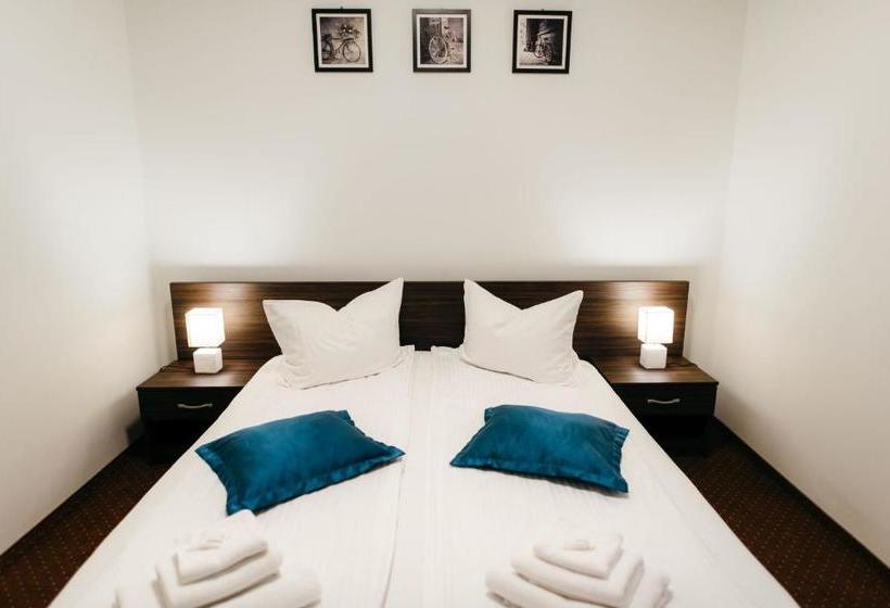 Páva Pension & Spa