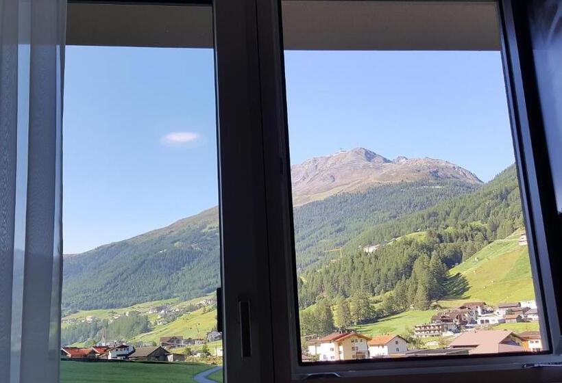 Apart Madeleine Superior Inklusive Summercard