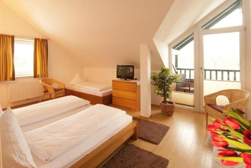 ペンション Gasthof Badl   Bed & Breakfast