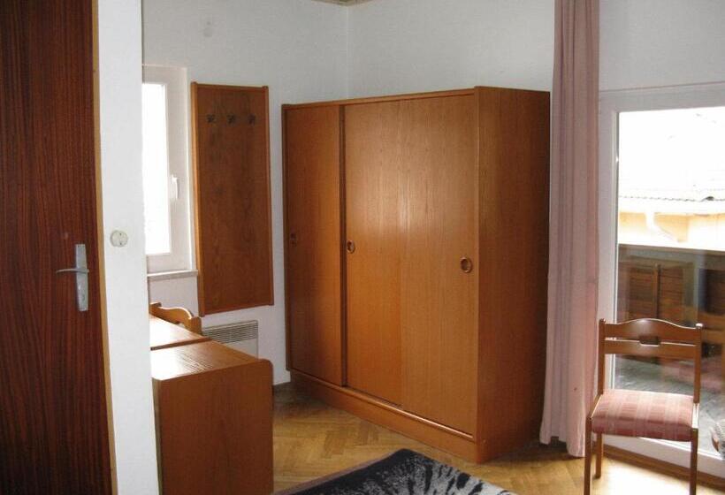 بنسيون Gasthof Laggner