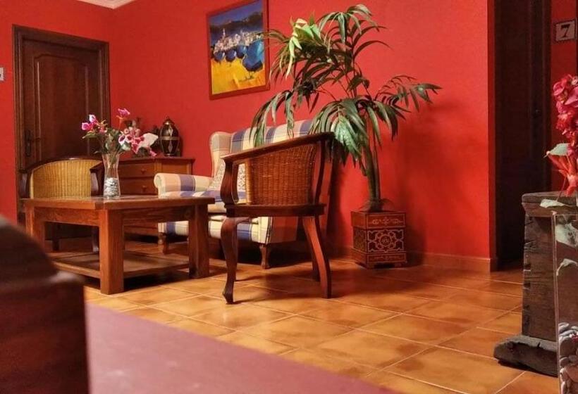 بنسيون Hostal El Cascapeñas De La Alpujarra