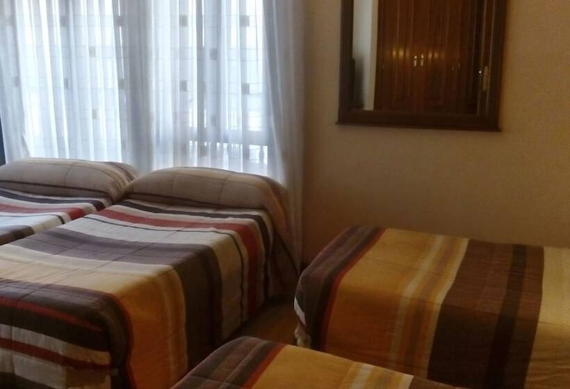 پانسیون Hostal Granada