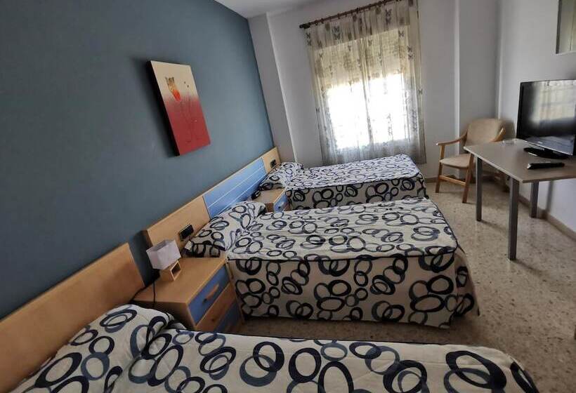 ペンション Hostal Talavera