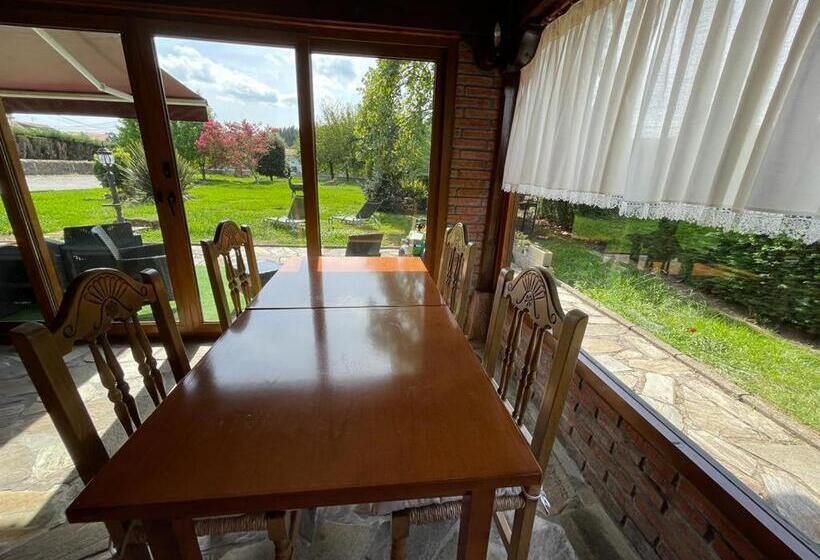 פנסיון Posada La Llosa De Viveda   Adults Only