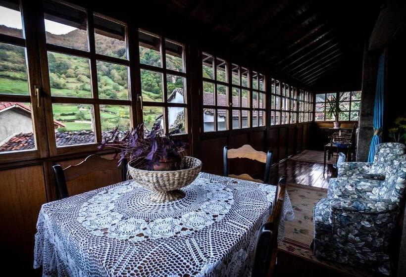 بنسيون Núcleo De Turismo Rural La Corte