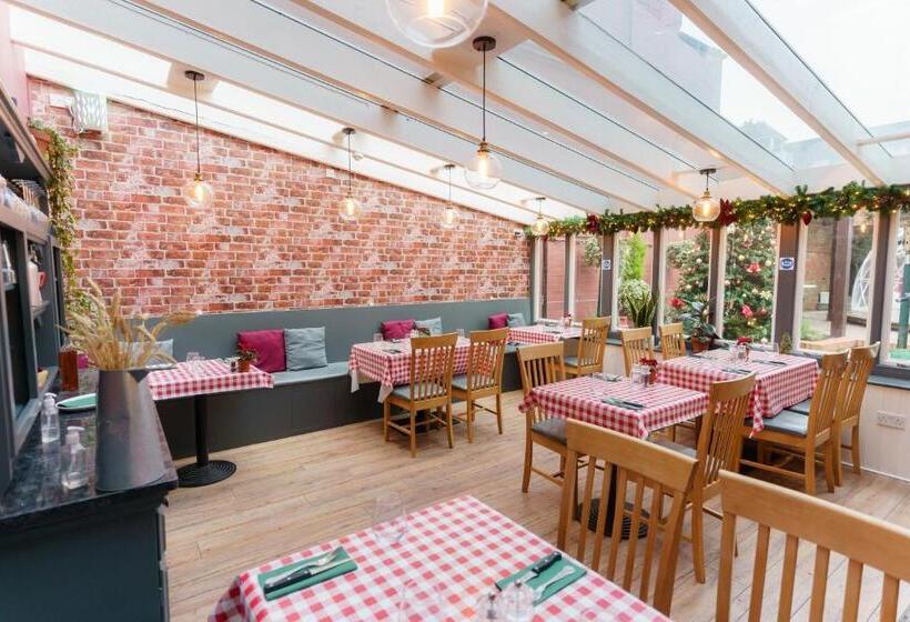 بنسيون The Limes