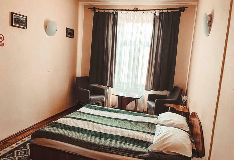 پانسیون Vila Royal