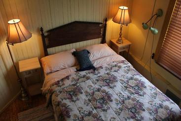 هاستل Auberge Du Café Chez Sam