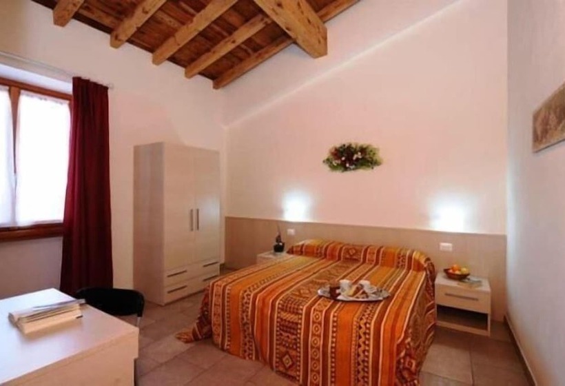 ホテル Agriturismo Corte La Sacca