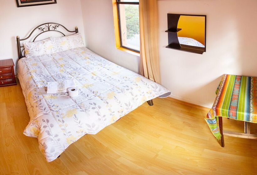 پانسیون Whipala Hostal