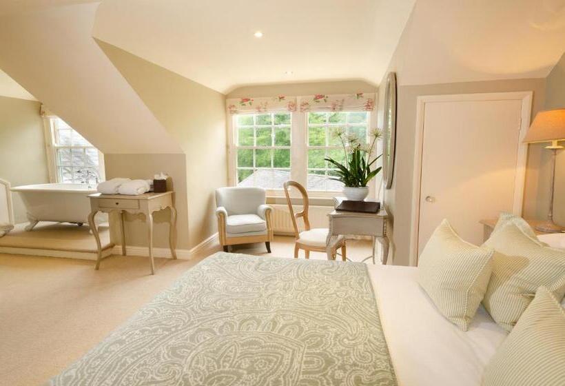 Общежитие Eltermere Inn