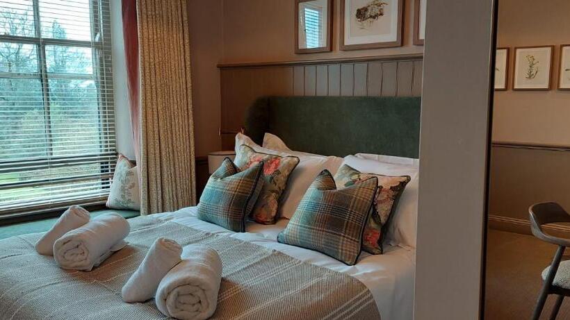 فندق صغير The Crown Inn