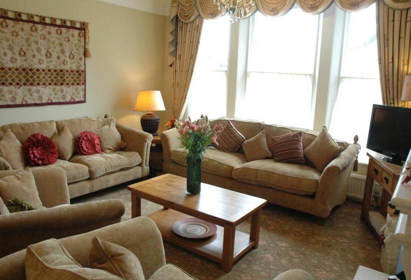 مبيت وإفطار The Bebington