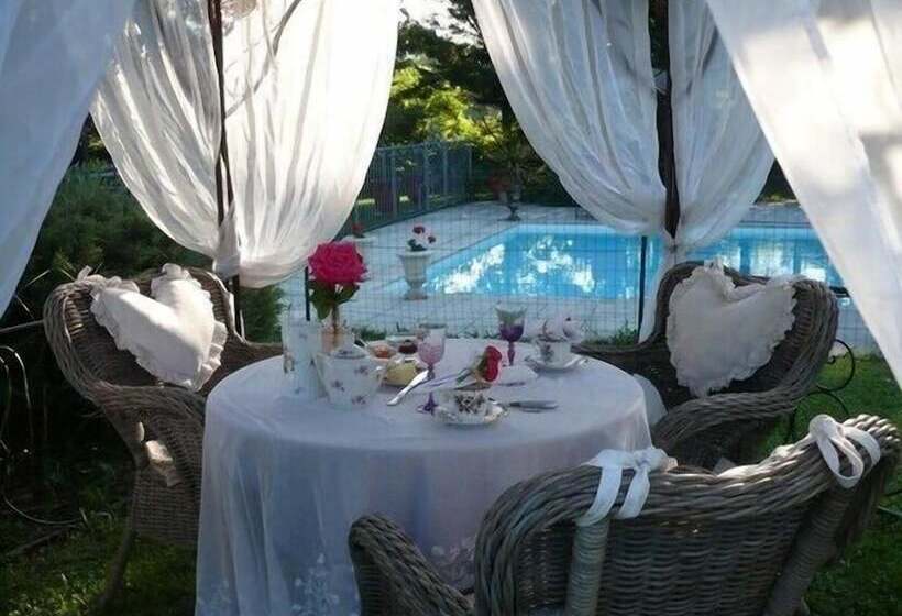 تختخواب و صبحانه Le Moulin De Sonnailles
