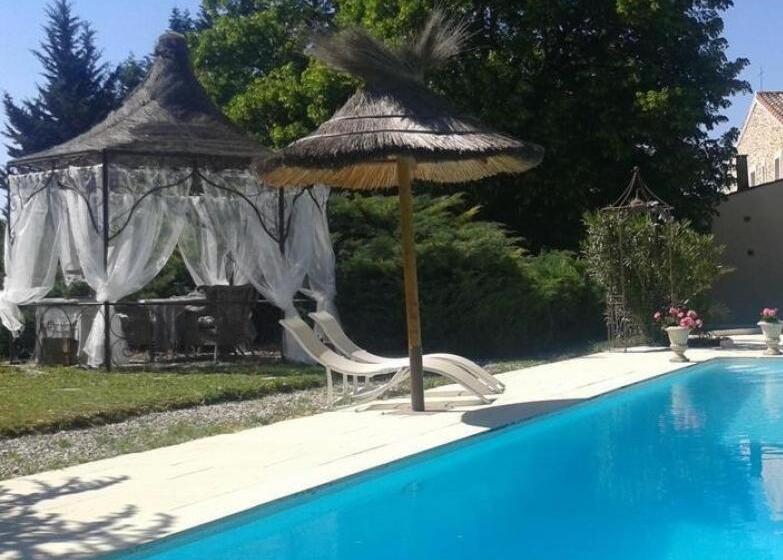 تختخواب و صبحانه Le Moulin De Sonnailles