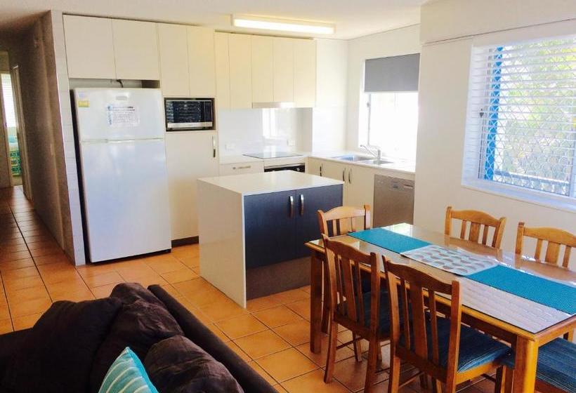 Coral Sea Apartments