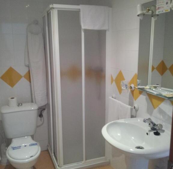 بنسيون Hostal Dp El Pilar