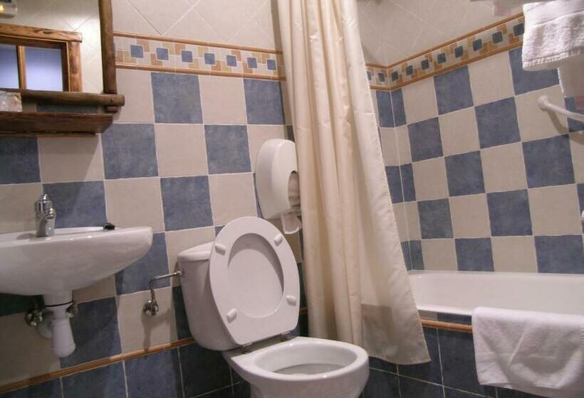 پانسیون Hostal Xaloa Orio