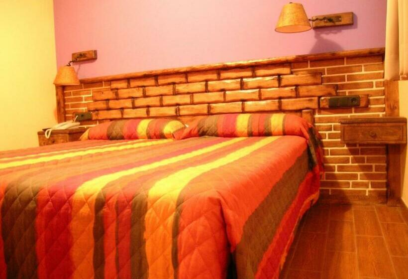 پانسیون Hostal Xaloa Orio