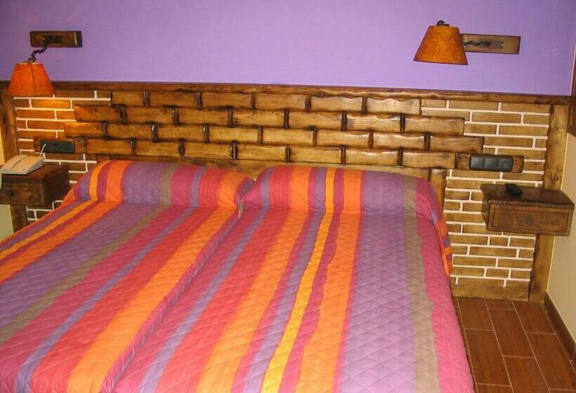 پانسیون Hostal Xaloa Orio