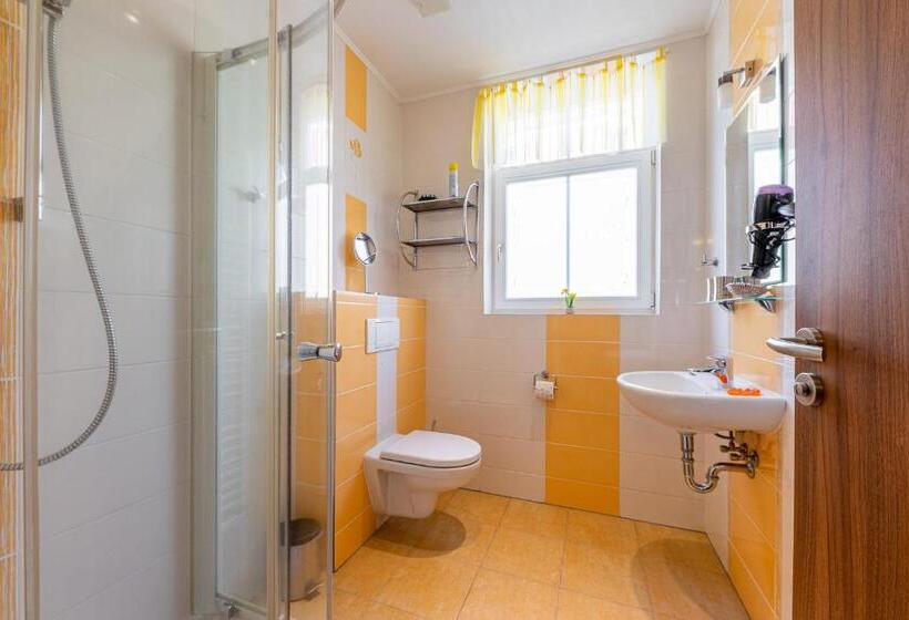 پانسیون Villa Walir   Spa Hotel Garni Superior