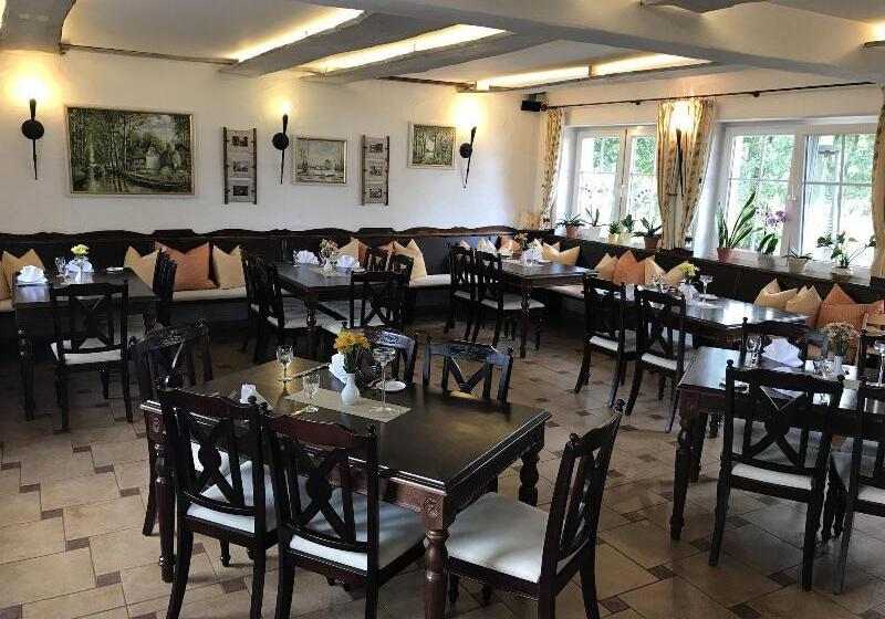 پانسیون Zum Schlangenkönig