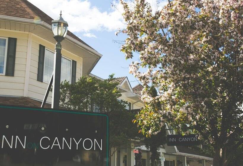 ユースホステル Inn On Canyon