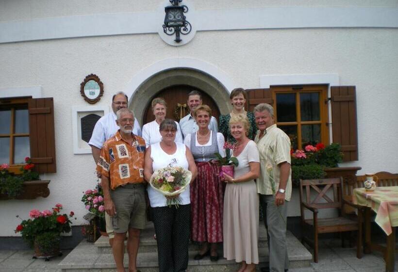 בית מלון כפרי Russbachbauer