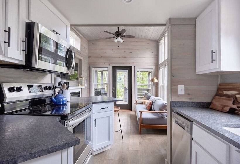 پانسیون Asheville River Cabins