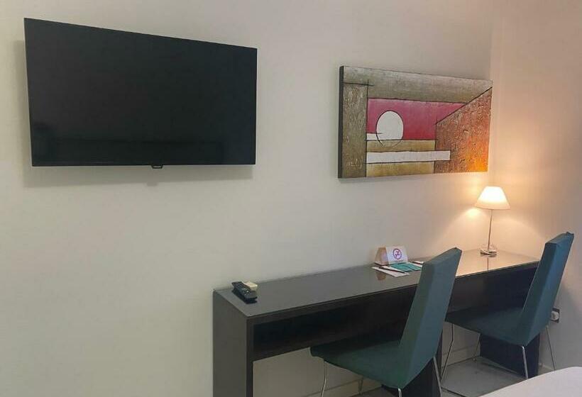 بنسيون El Hostal De Violeta