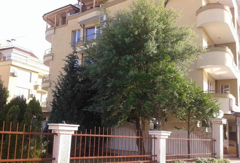 پانسیون Guest House Yug