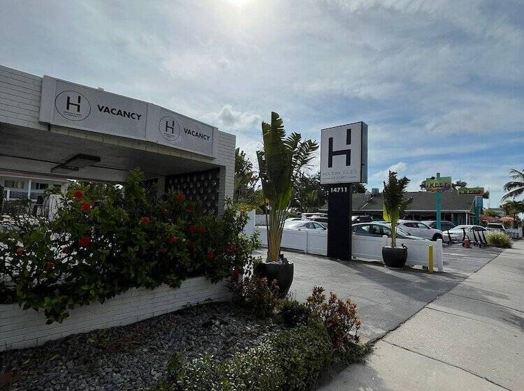 فندق صغير Holiday Isles Resort