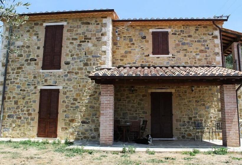 호텔 Agriturismo Casa Fibbianello