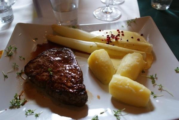 بنسيون Restaurant   Sonnblick