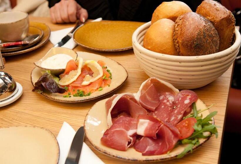 ペンション Cafe Elisabeth