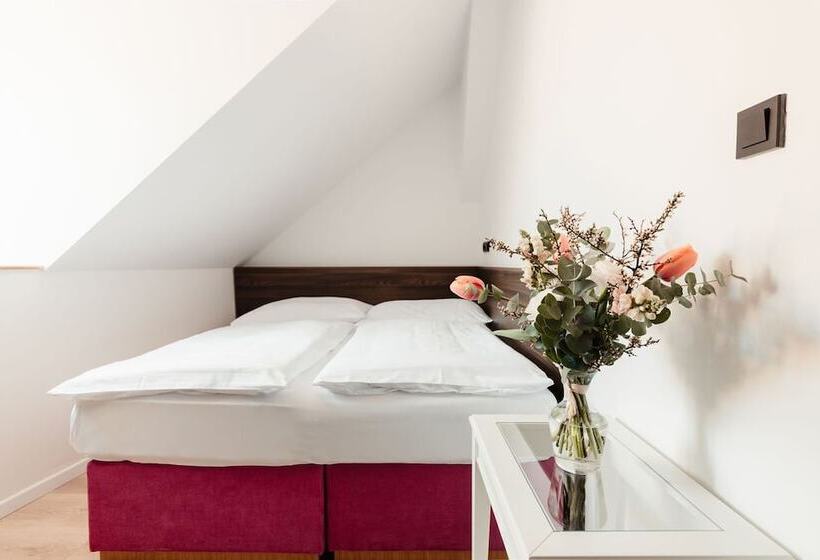 پانسیون Penzion Austis