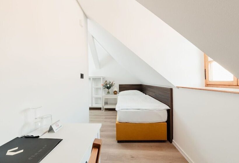 پانسیون Penzion Austis