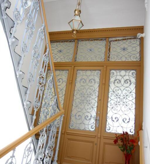 ペンション Villa Nova   Hotel Garni