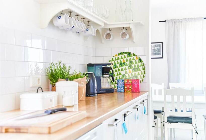 Lotsvillans Vandrarhem