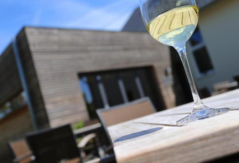 ペンション Ernst Clüsserath Weingut & Weinhotelchen