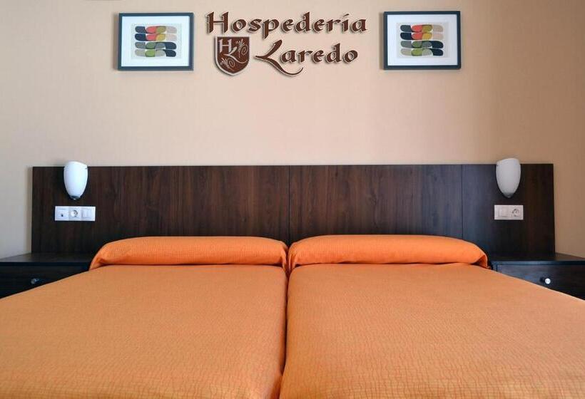 פנסיון Hospederia Laredo