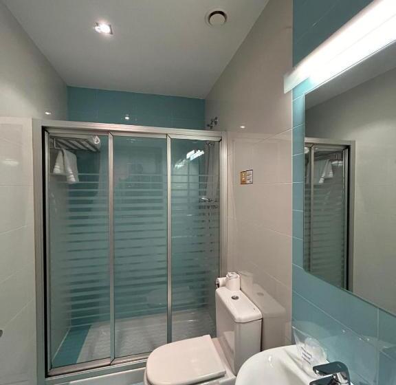 بنسيون Hostal Aralar