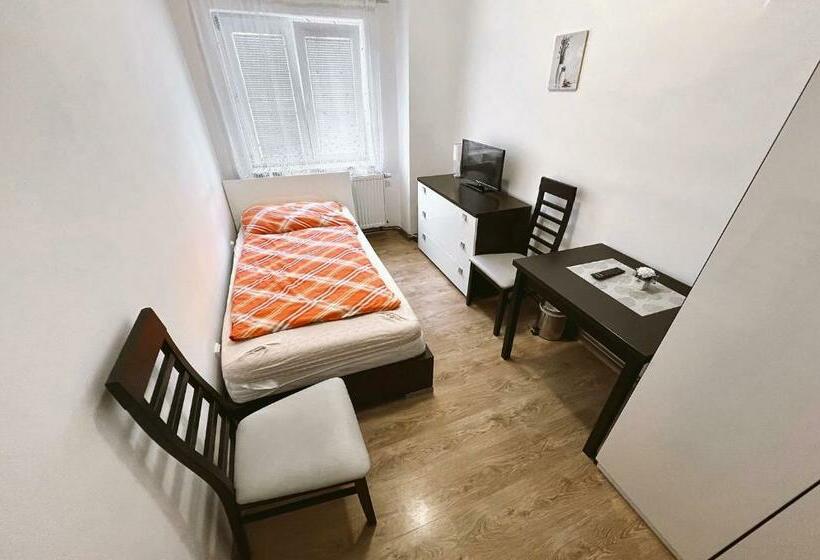 ペンション Penzion Zahrádka