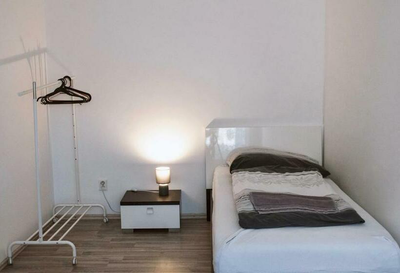 ペンション Penzion Zahrádka