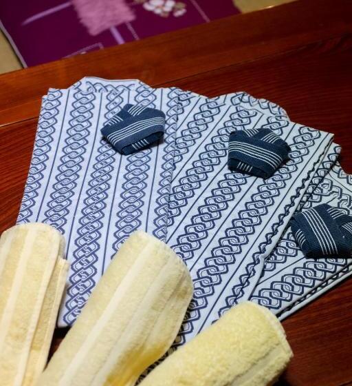 بنسيون Toemu Nozawa Lodge