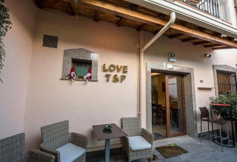 پانسیون Hostal La Carretera