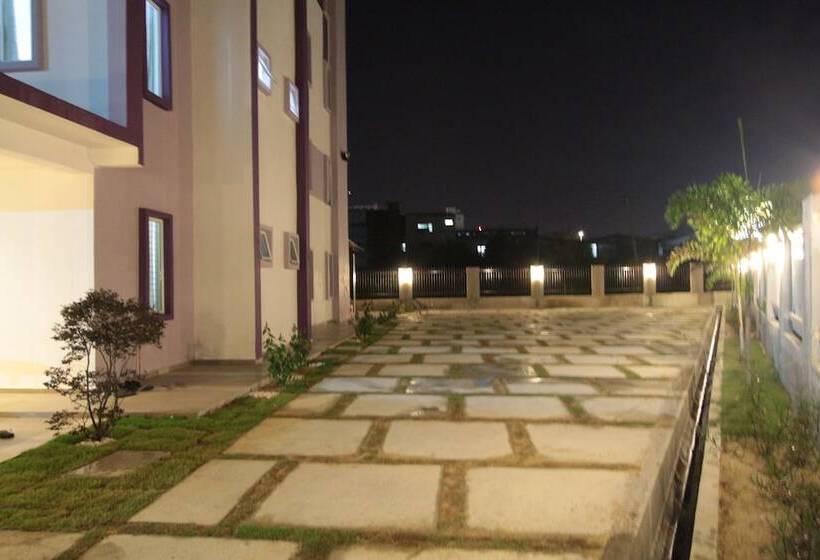 پانسیون Kompo Villa 2