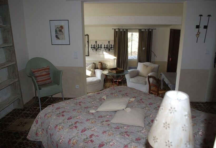 Пансион Sous Les Canniers